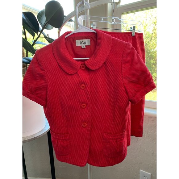 Le Suit Women's Red Textured Jacket & Skirt Set Size 10 Kasper Lined 7343 GUC - Picture 3 of 12